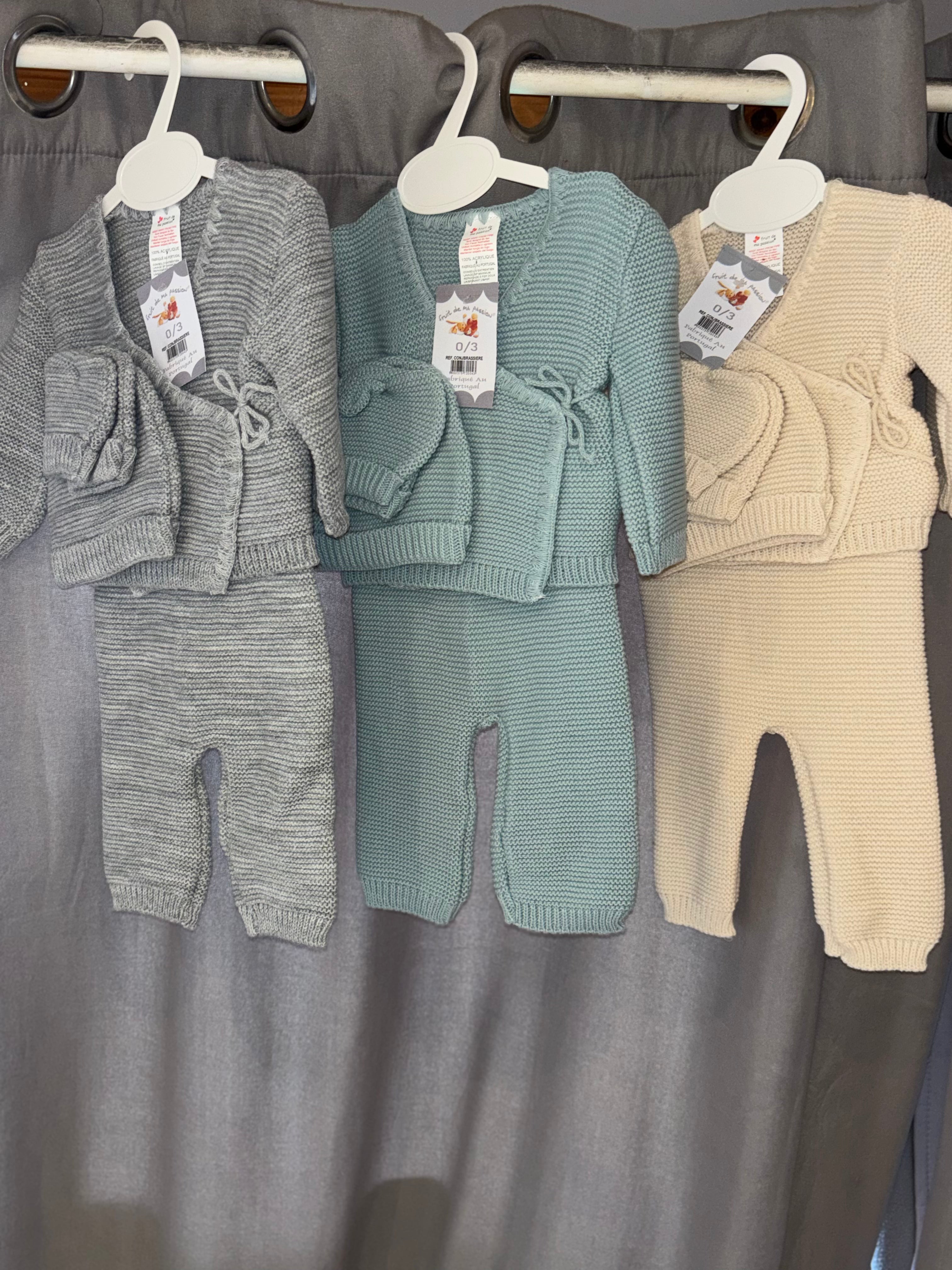 Ensemble bebe acrylique